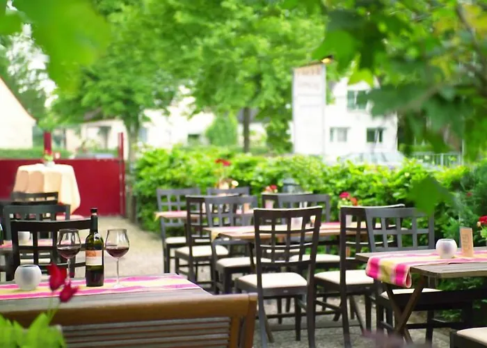Zum Zeppelin Hotel 3*