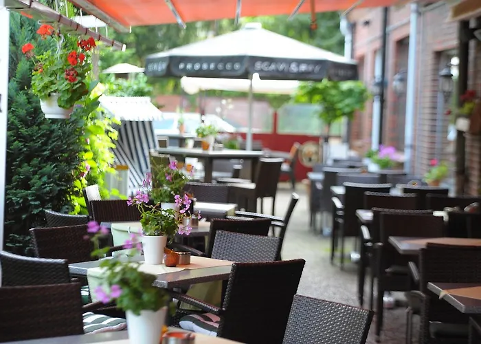 Zum Zeppelin Hotel 3*